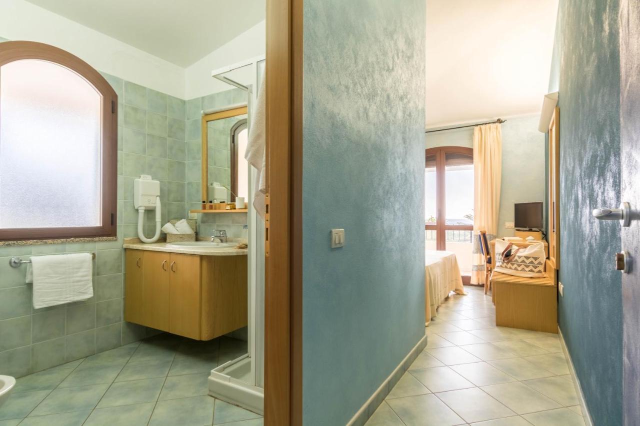 סולאנאס Hotel Villa Del Mare Solanas מראה חיצוני תמונה