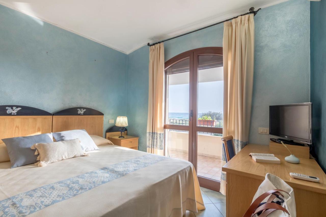 סולאנאס Hotel Villa Del Mare Solanas מראה חיצוני תמונה