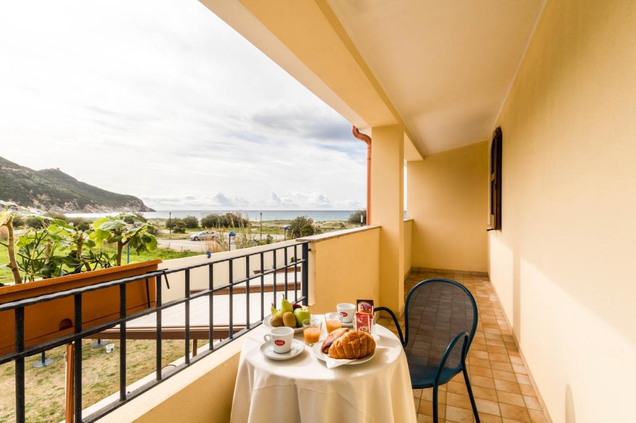 סולאנאס Hotel Villa Del Mare Solanas מראה חיצוני תמונה