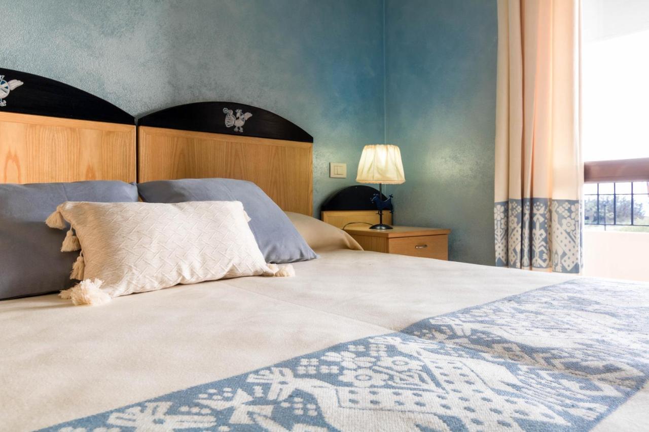 סולאנאס Hotel Villa Del Mare Solanas מראה חיצוני תמונה