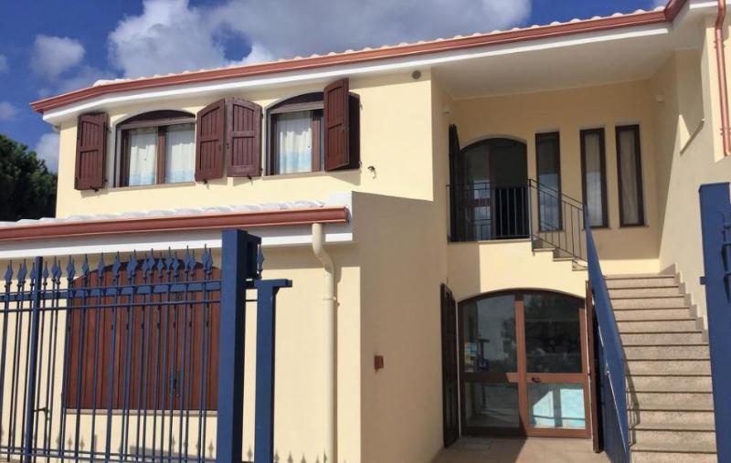 סולאנאס Hotel Villa Del Mare Solanas מראה חיצוני תמונה